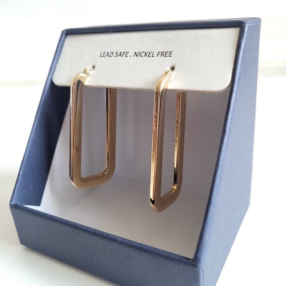 House of Harlow Elegant Gold Hoop Earrings - Picture 2 of 6